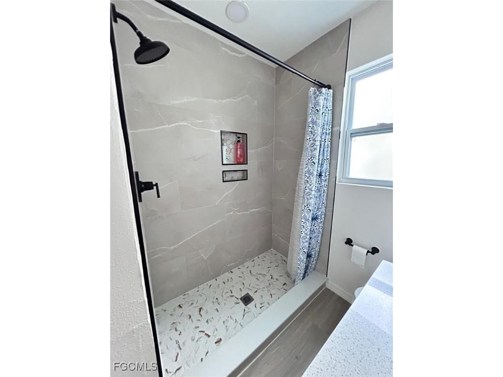 1144 46th Street S Saint Petersburg FL 33711 2025010844 image13