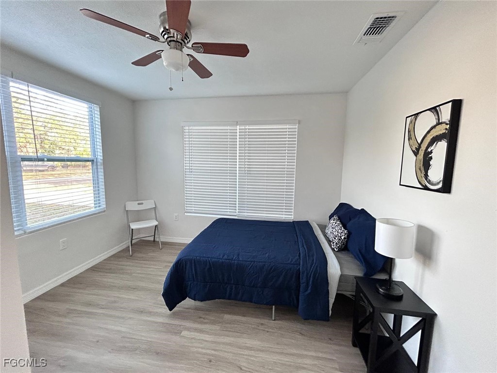 1144 46th Street S Saint Petersburg FL 33711 2025010844 image19