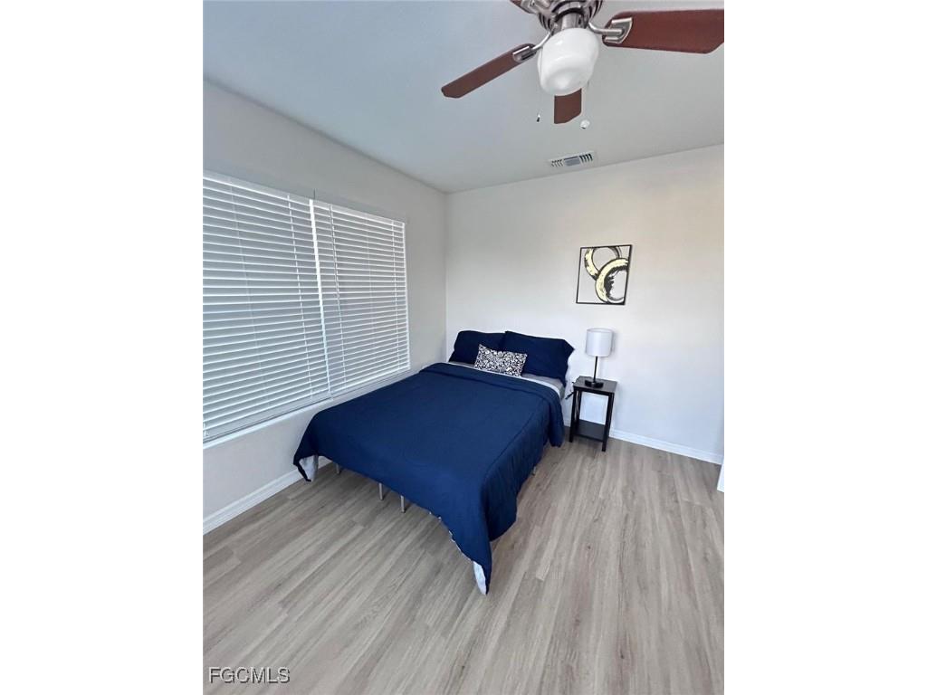 1144 46th Street S Saint Petersburg FL 33711 2025010844 image31