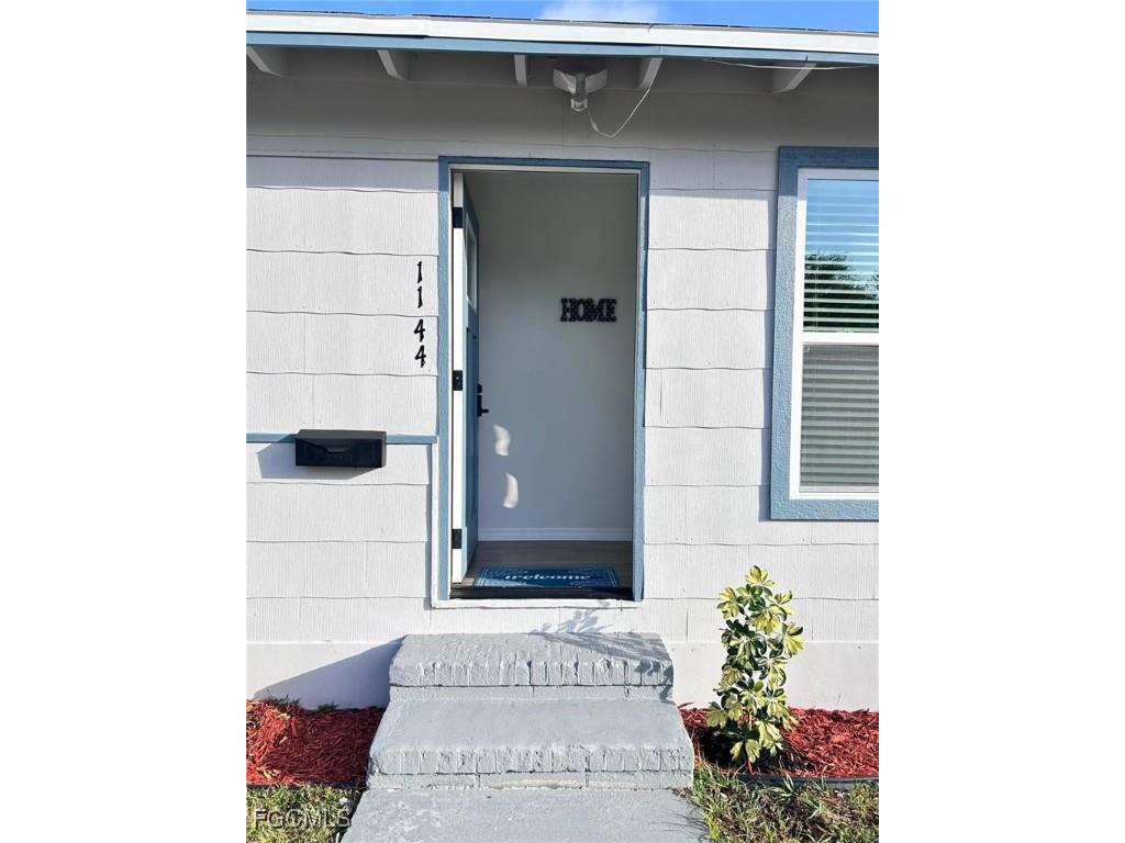 1144 46th Street S Saint Petersburg FL 33711 2025010844 image4