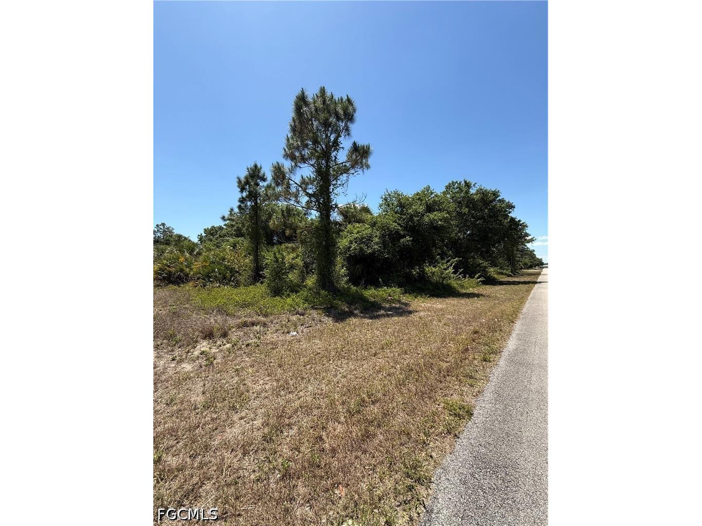 1144 Cherry Street E Lehigh Acres FL 33974 2026024143 image3