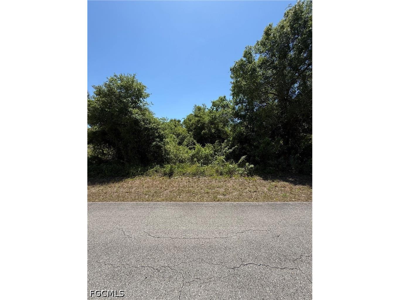 1144 Cherry Street E Lehigh Acres FL 33974 2026024143 image4