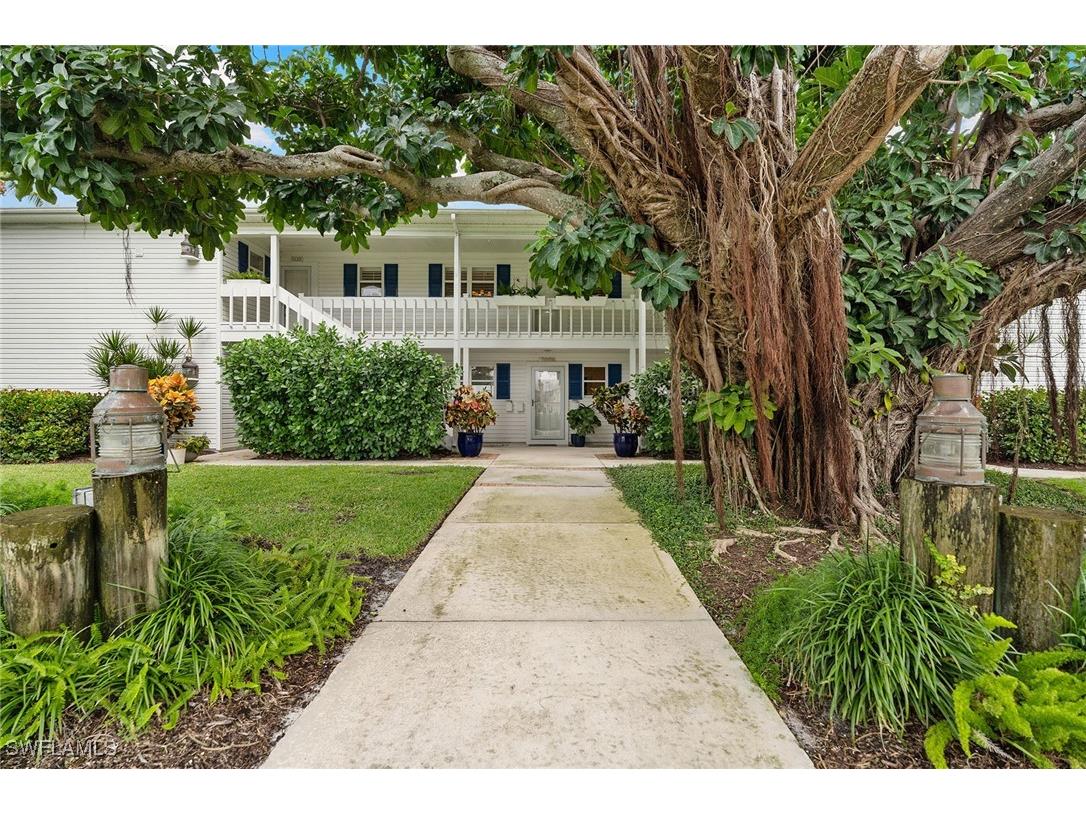 1145 4th Street S #5 Naples FL 34102 225078804 image1
