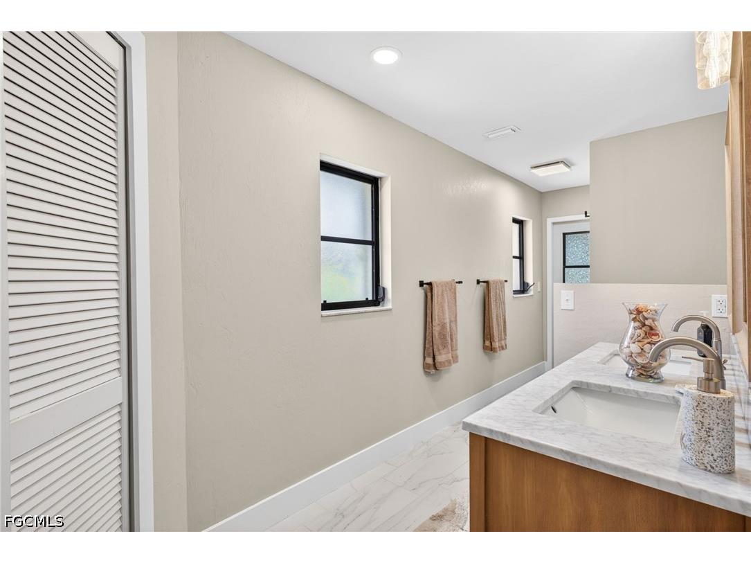1145 SW 21st Terrace Cape Coral FL 33991 2026018284 image22