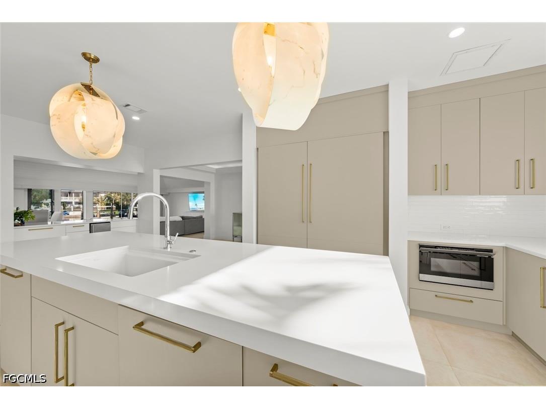 1146 Golden Olive Court Sanibel FL 33957 2026014057 image12