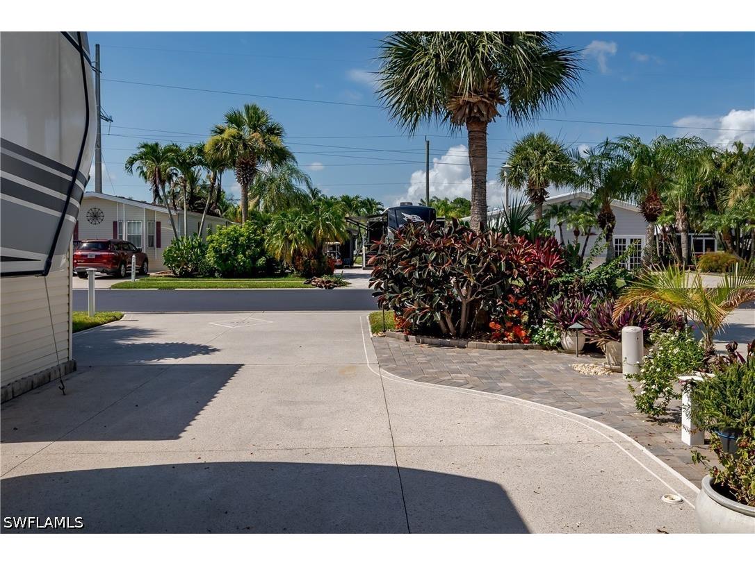 1146 Silver Lakes Boulevard Naples FL 34114 226023558 image26