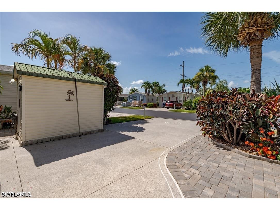 1146 Silver Lakes Boulevard Naples FL 34114 226023558 image27