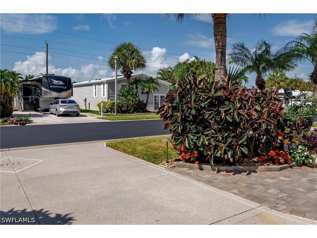 1146 Silver Lakes Boulevard Naples FL 34114 226023558 image29