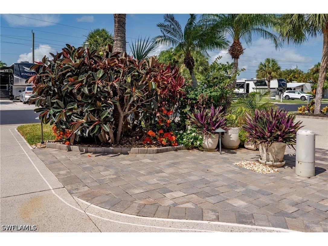 1146 Silver Lakes Boulevard Naples FL 34114 226023558 image30