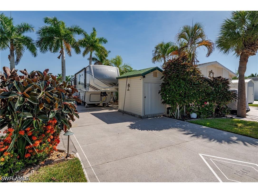 1146 Silver Lakes Boulevard Naples FL 34114 226023558 image6