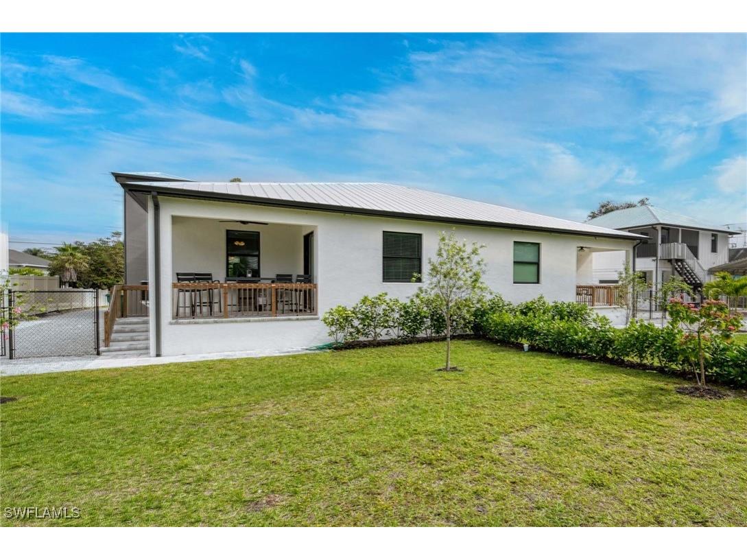 1147 Steeves Avenue Naples FL 34104 225067783 image15