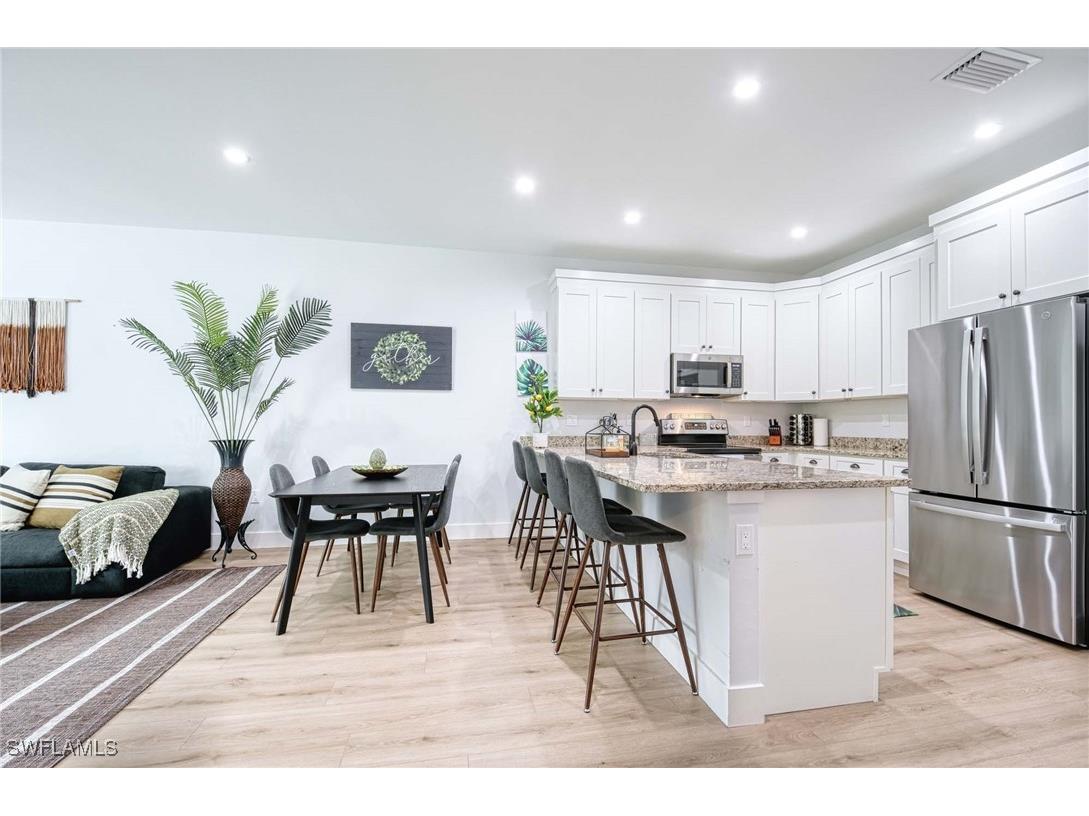 1147 Steeves Avenue Naples FL 34104 225067783 image24