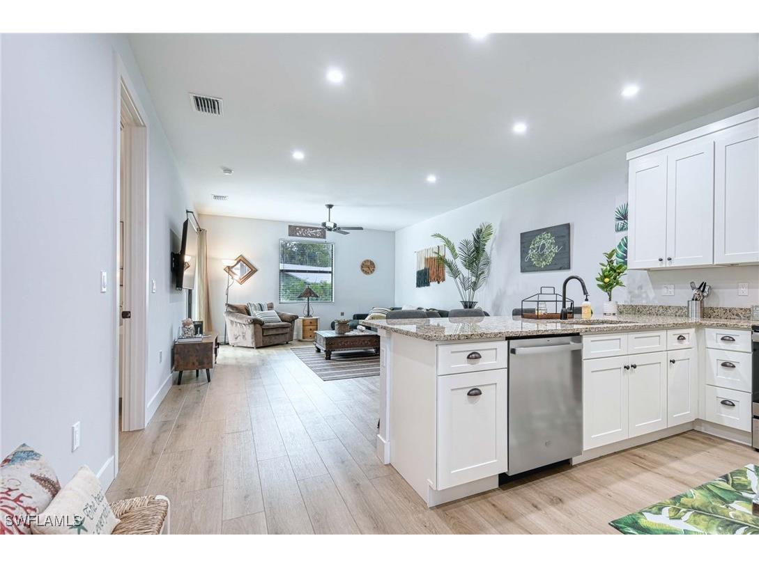 1147 Steeves Avenue Naples FL 34104 225067783 image26