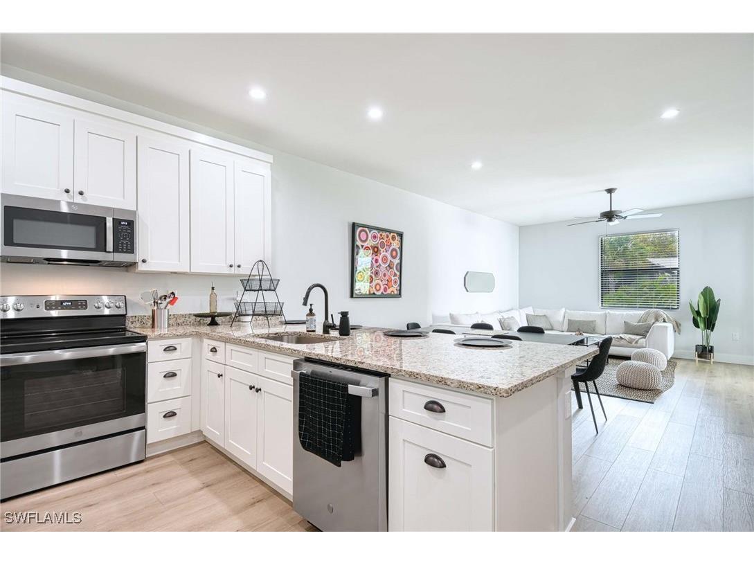 1147 Steeves Avenue Naples FL 34104 225067783 image5