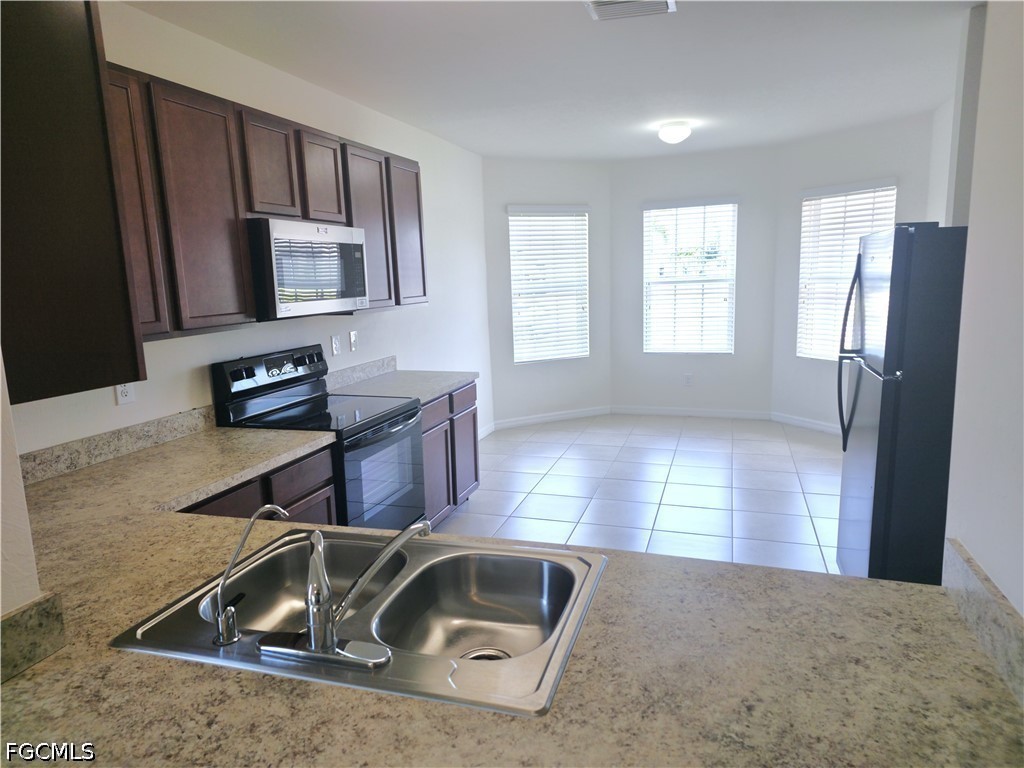 1148 NW 27th Court Cape Coral FL 33993 2026019860 image3