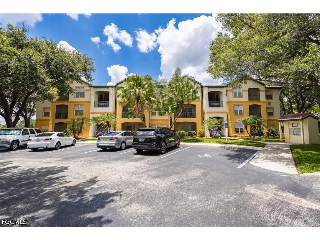 11480 Villa Grand #116 Fort Myers FL 33913 2026028900 image2