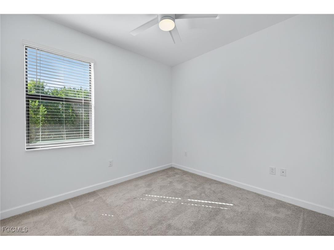 11484 Canopy Loop Fort Myers FL 33913 2025020887 image15