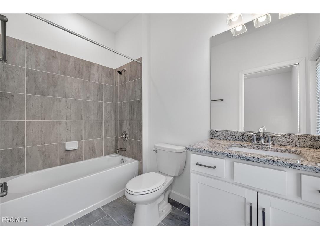 11484 Canopy Loop Fort Myers FL 33913 2025020887 image16