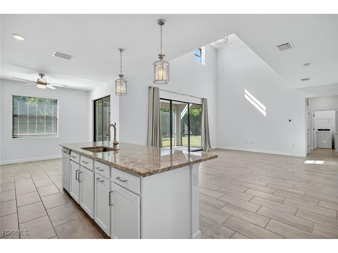 11484 Canopy Loop Fort Myers FL 33913 2025020887 image4