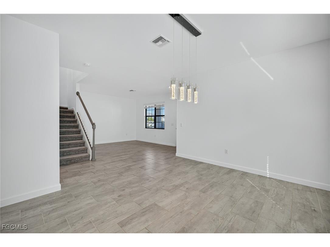 11484 Canopy Loop Fort Myers FL 33913 2025020887 image9