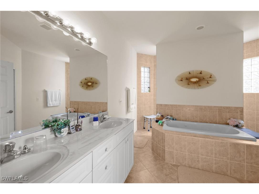 11486 Royal Tee Circle Cape Coral FL 33991 225005519 image29