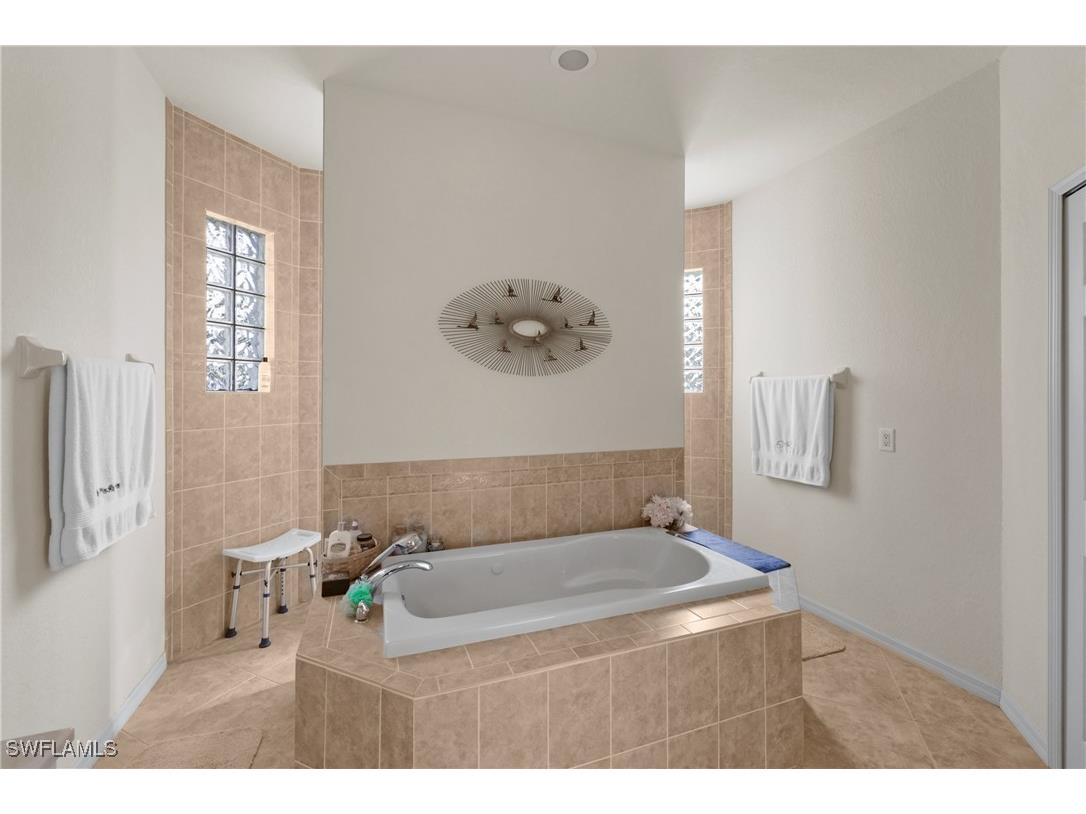 11486 Royal Tee Circle Cape Coral FL 33991 225005519 image30