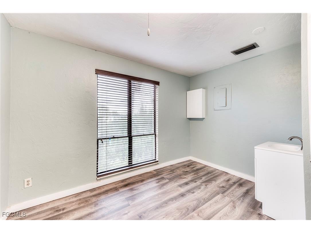 1149 Periwinkle Way #2 Sanibel FL 33957 2025018917 image19