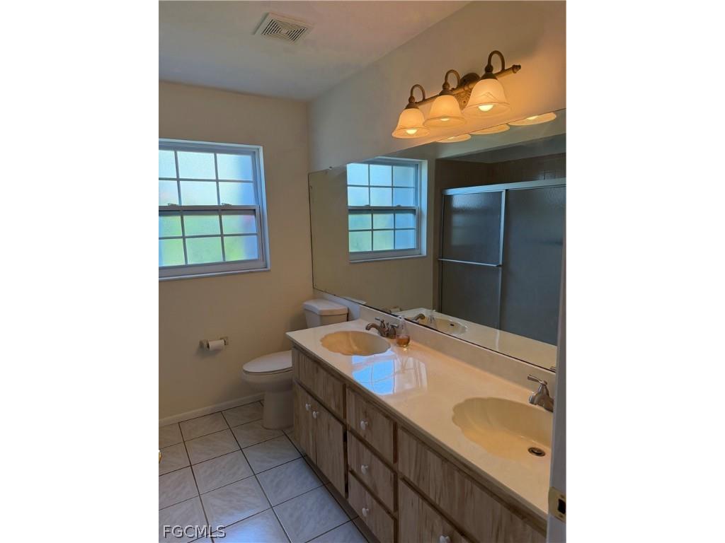 1149 SE 13th Street Cape Coral FL 33990 2026007617 image12
