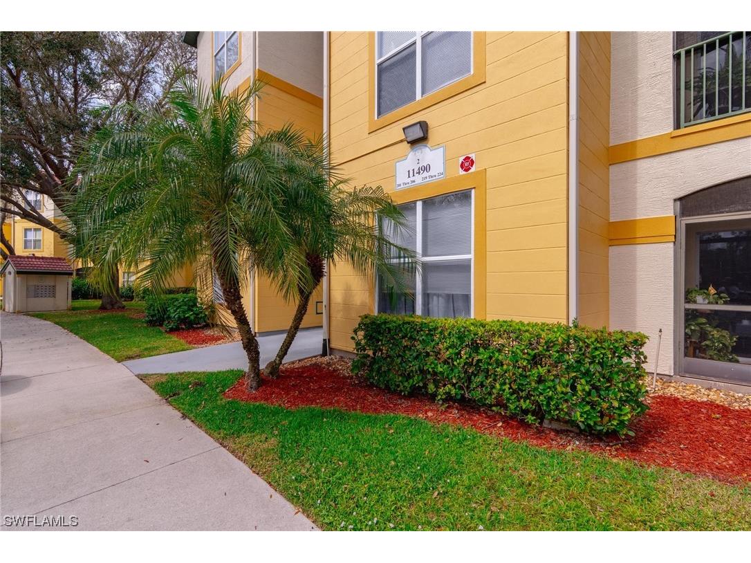 11490 Villa Grand #221 Fort Myers FL 33913 224020481 image3