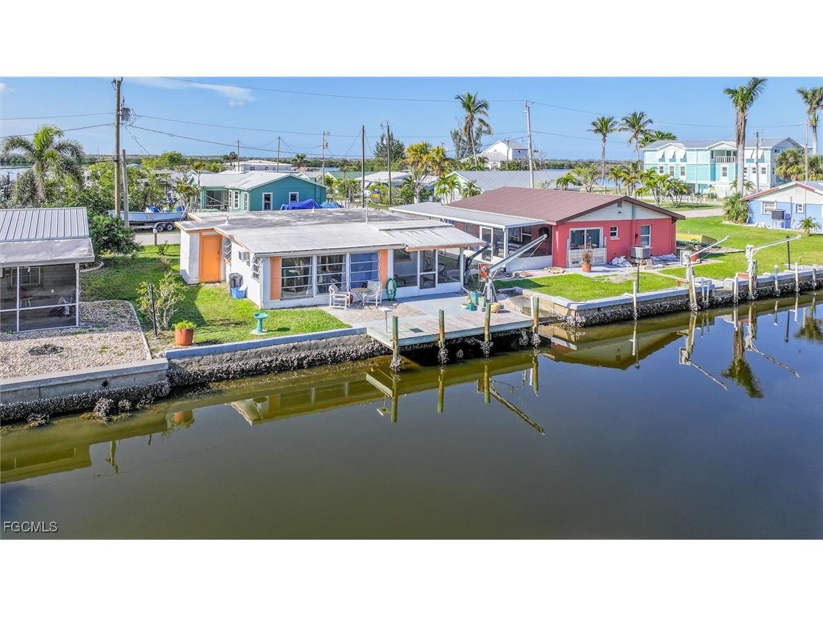 11494 May Street Matlacha FL 33993 2025015572 image1