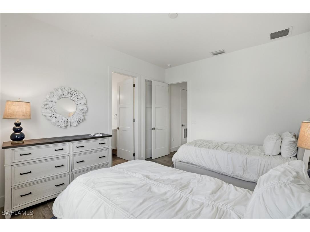 115 Cambria Lane Naples FL 34112 225074737 image21