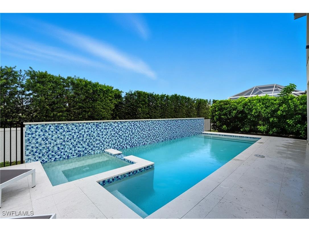 115 Cambria Lane Naples FL 34112 225074812 image31