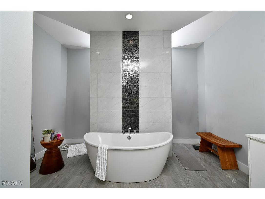 115 NW 33rd Avenue Cape Coral FL 33993 2025013243 image15