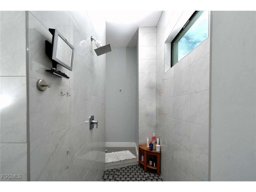 115 NW 33rd Avenue Cape Coral FL 33993 2025013243 image16