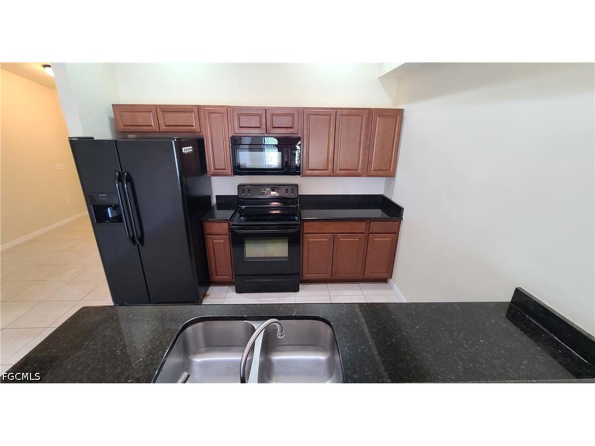 115 SE 12th Terrace #115 Cape Coral FL 33990 2026029364 image5
