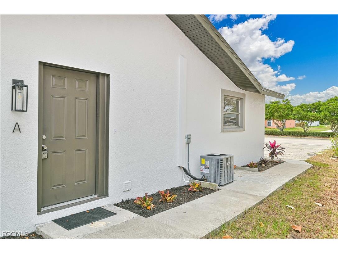 115 SE 24th Avenue #A-B Cape Coral FL 33990 2026009252 image2
