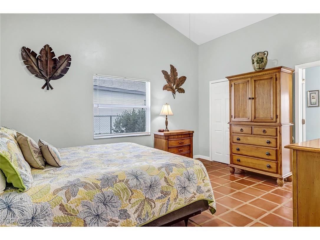 115 SW 12th Terrace Cape Coral FL 33991 2025010732 image14