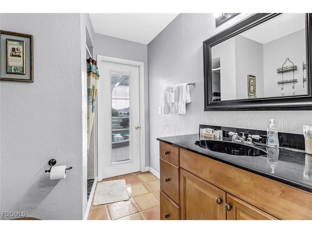 115 SW 12th Terrace Cape Coral FL 33991 2025010732 image16