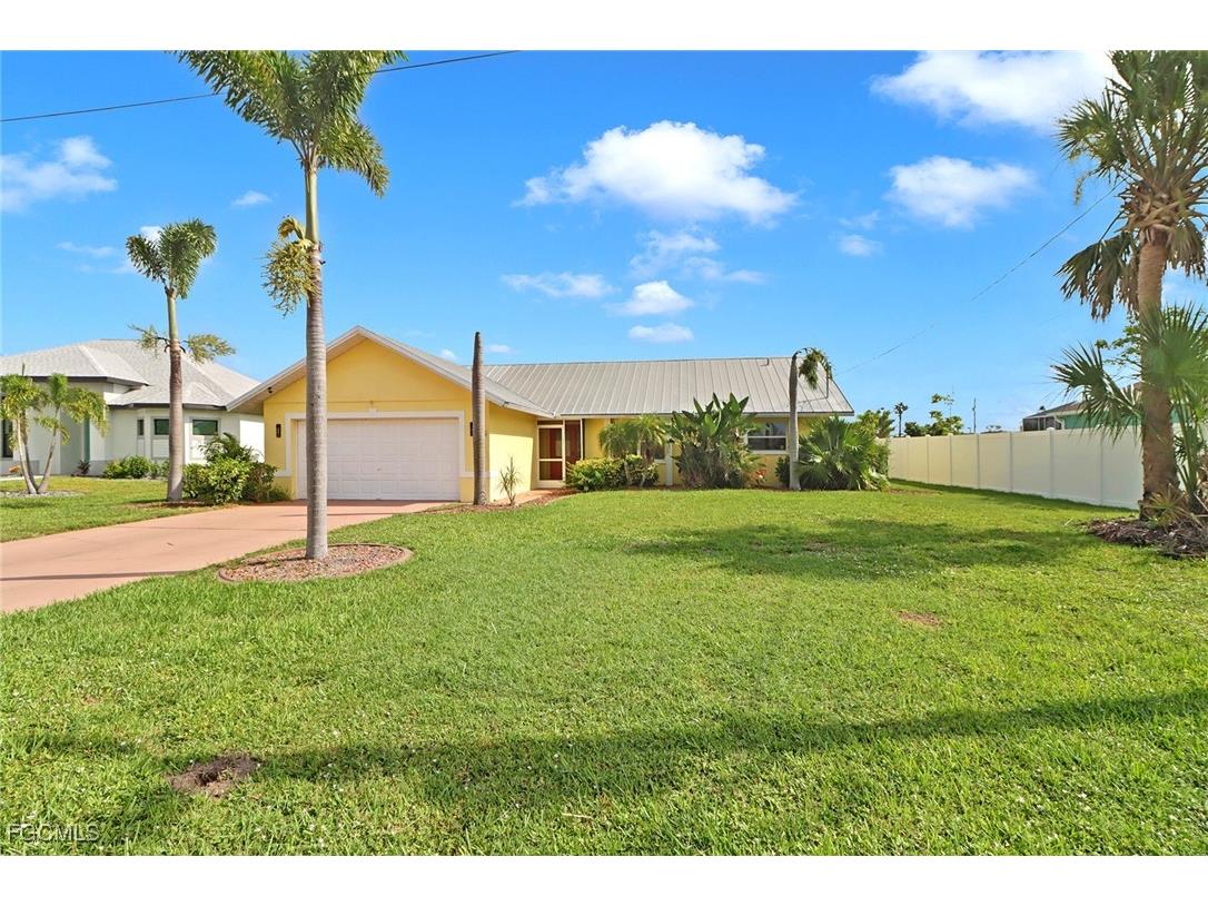 115 SW 12th Terrace Cape Coral FL 33991 2025010732 image2