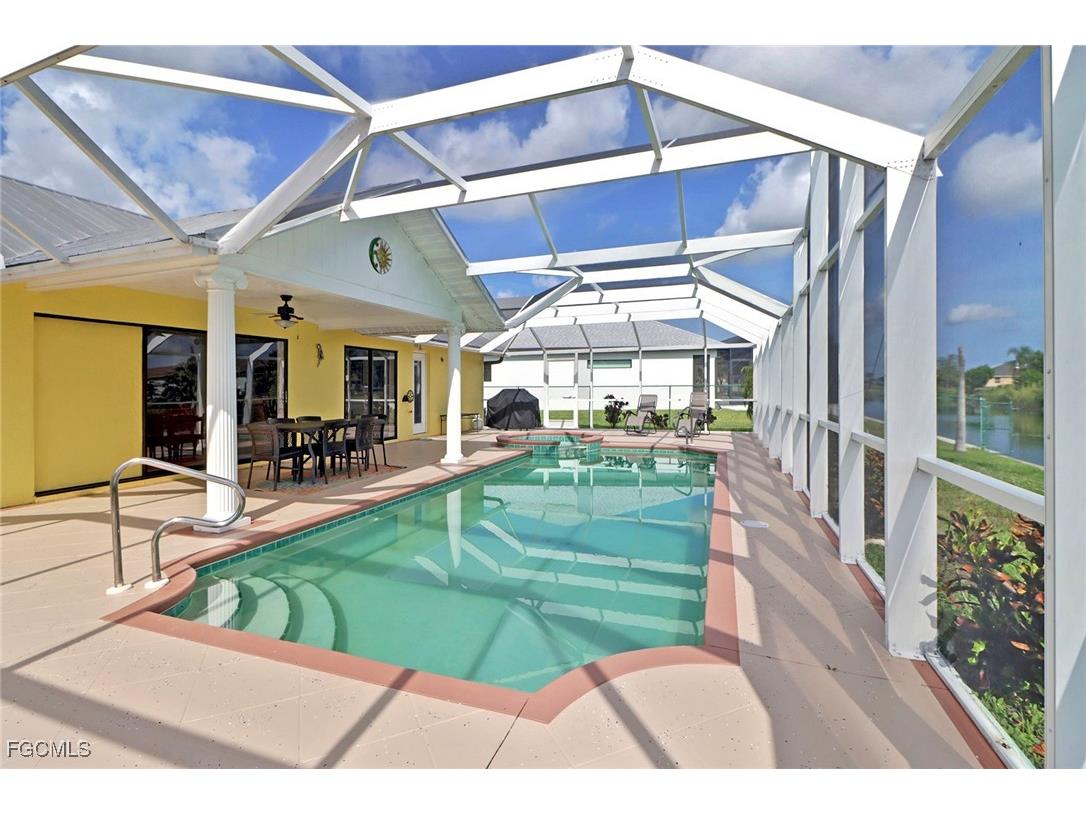 115 SW 12th Terrace Cape Coral FL 33991 2025010732 image24