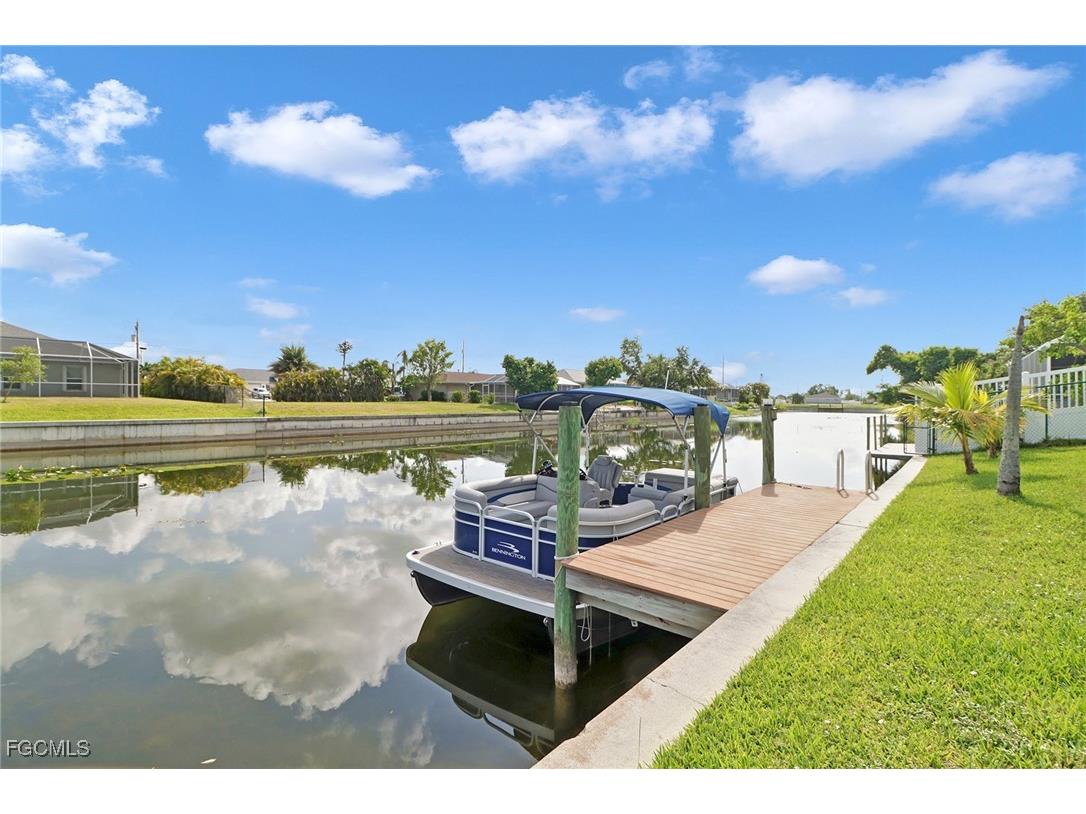 115 SW 12th Terrace Cape Coral FL 33991 2025010732 image27