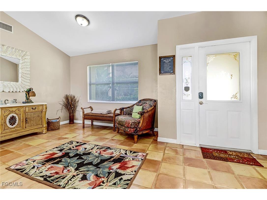 115 SW 12th Terrace Cape Coral FL 33991 2025010732 image3