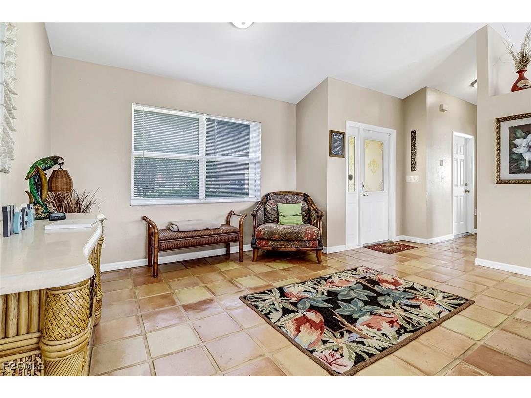 115 SW 12th Terrace Cape Coral FL 33991 2025010732 image4