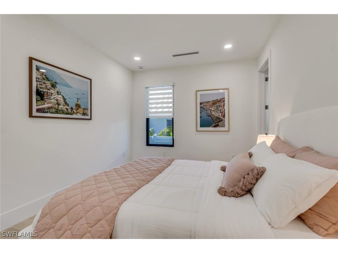 1150 8th Terrace N Naples FL 34102 225083633 image27