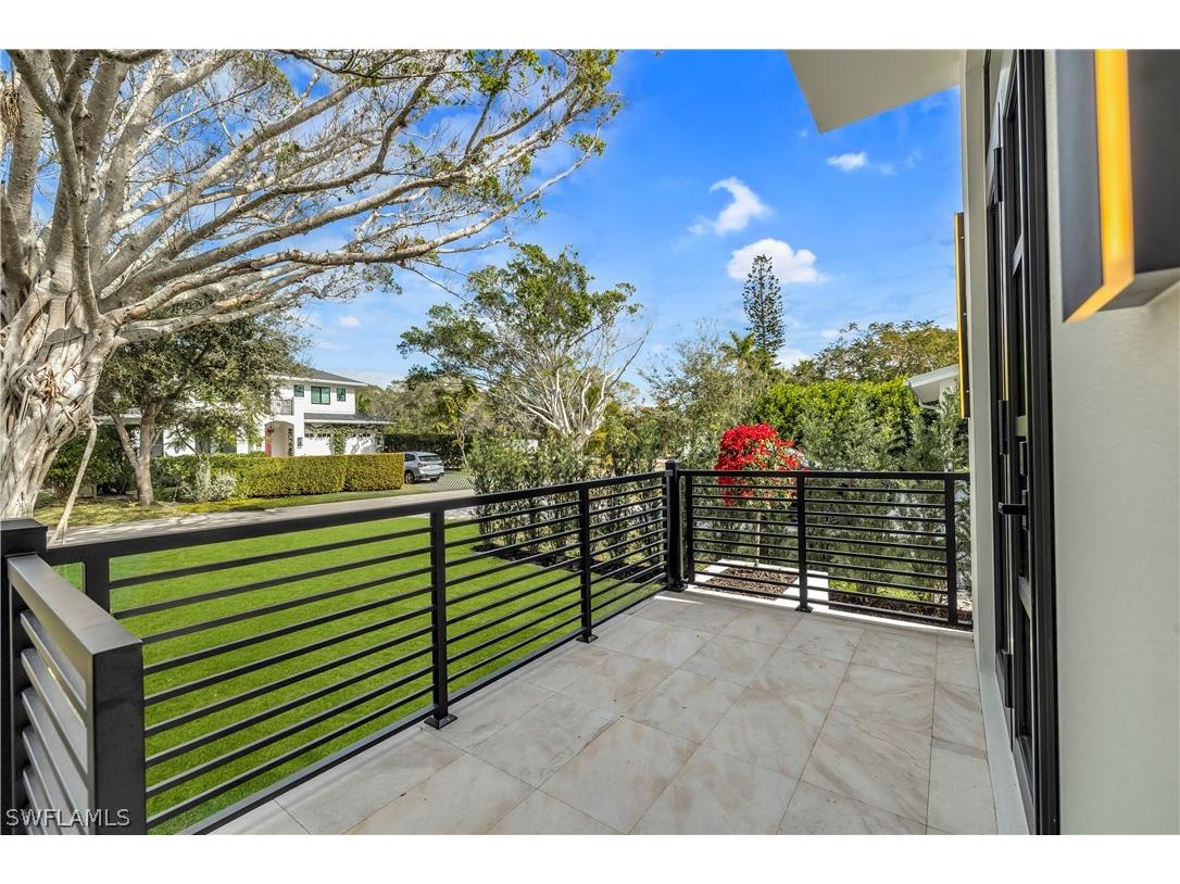 1150 8th Terrace N Naples FL 34102 225083633 image31