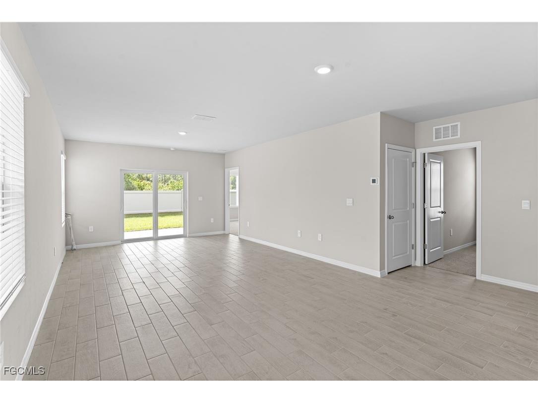 1150 Brooklands Drive Fort Myers FL 33905 2025020145 image10