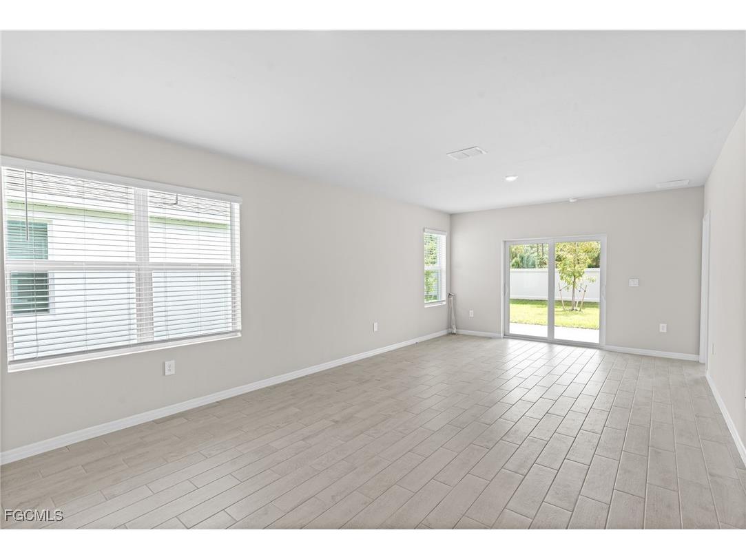 1150 Brooklands Drive Fort Myers FL 33905 2025020145 image11