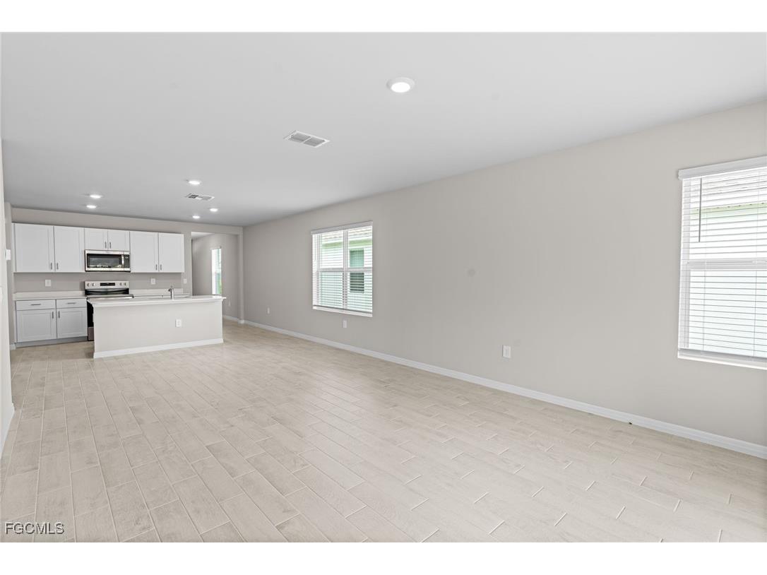 1150 Brooklands Drive Fort Myers FL 33905 2025020145 image12