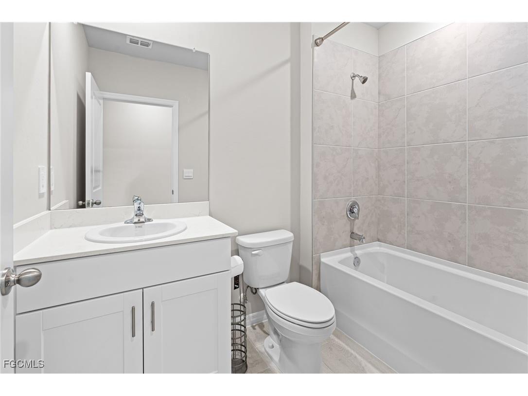 1150 Brooklands Drive Fort Myers FL 33905 2025020145 image19