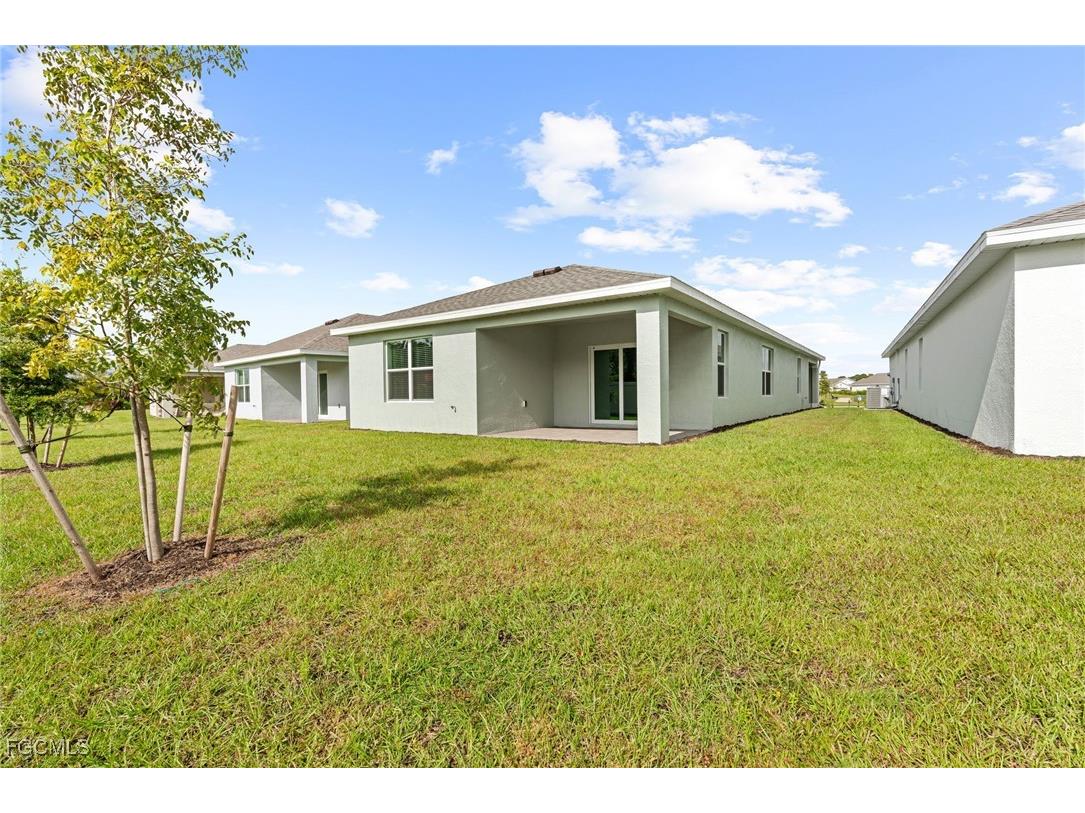 1150 Brooklands Drive Fort Myers FL 33905 2025020145 image25